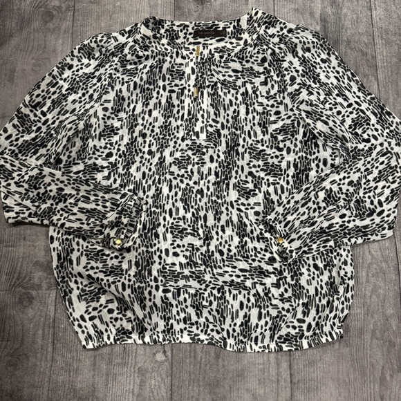 The Limited Black and White Leopard Women's Top - Picture 2 of 4